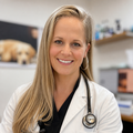 Dr. Anouk de Vries