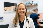Dr. Anouk de Vries